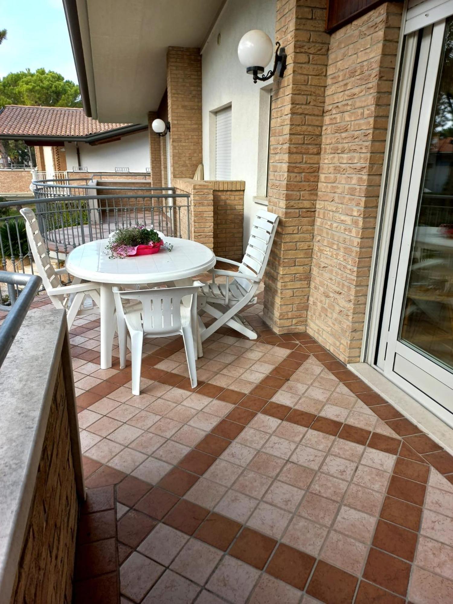 Villa Anny Lignano Sabbiadoro Exterior foto